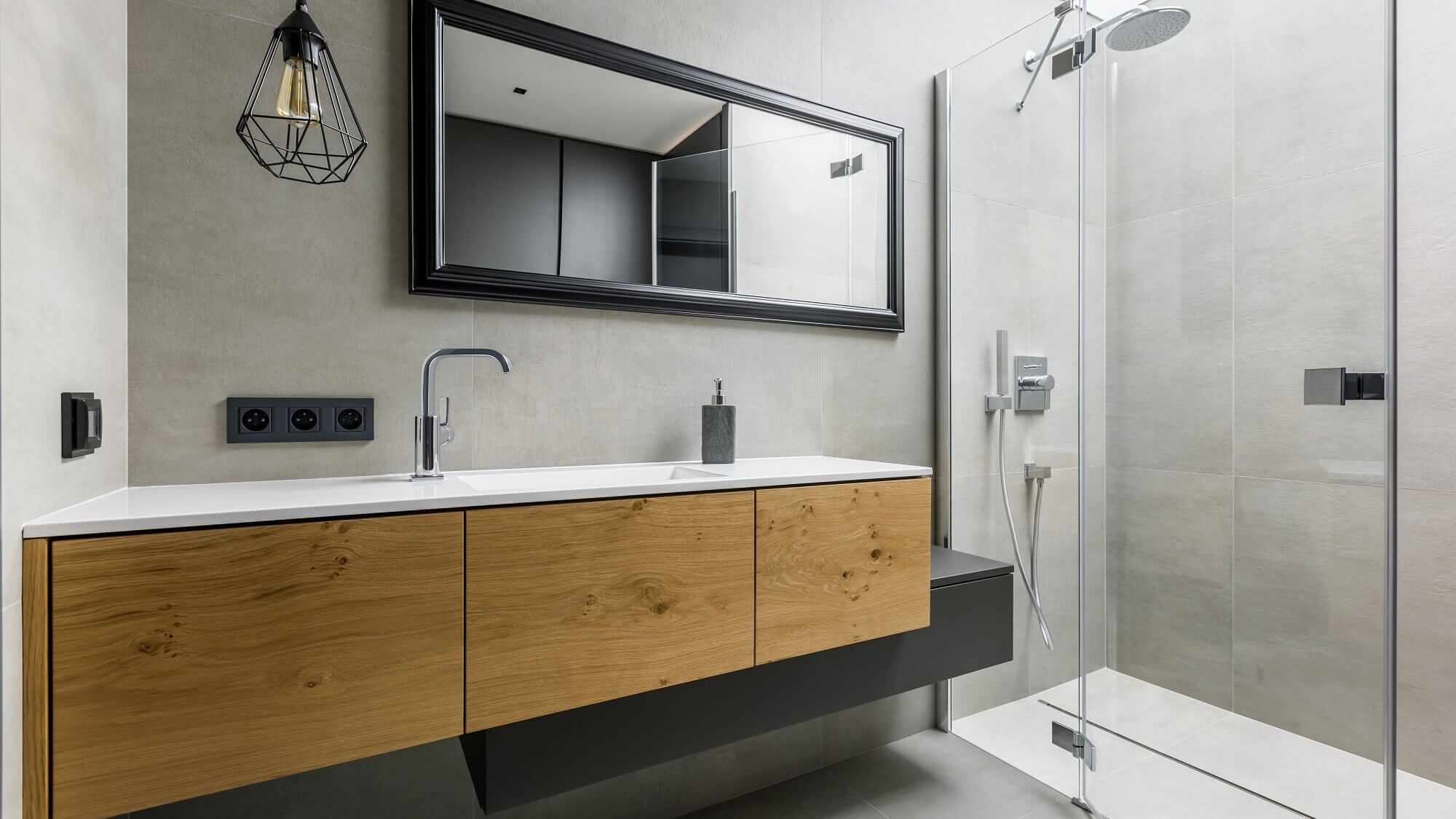 Vier Ideen für die Installation einer Dusche