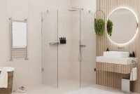 Walk-in-Dusche mit zwei getrennten Glaselementen