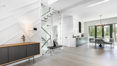 Trennwand aus Glas im modernen Design für den Wohnbereich 