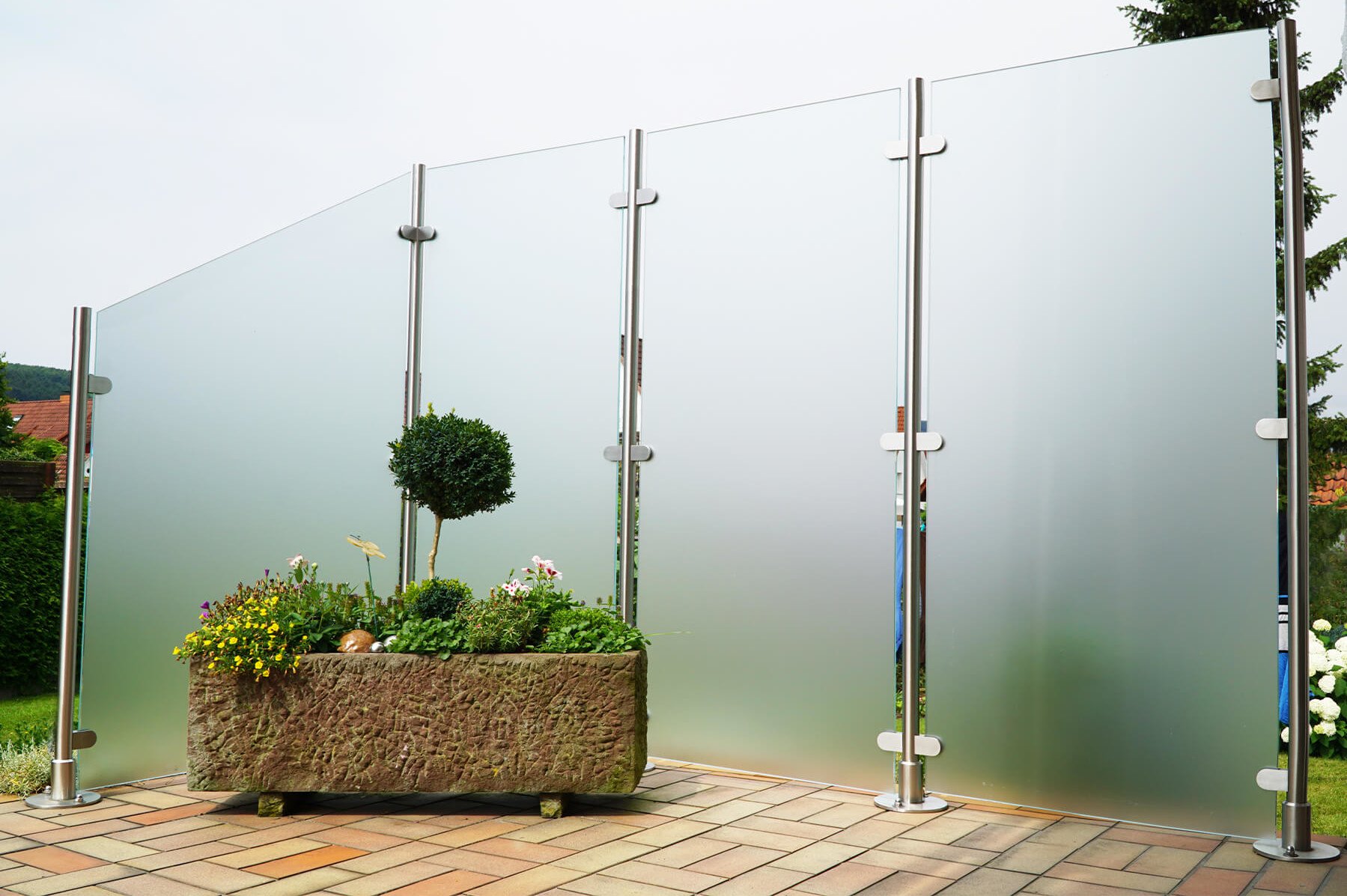 Glaszaun Transvent flexible Gestaltungsmöglichkeiten für Garten Terrasse und Balkon