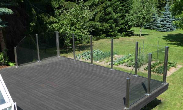 Wie schütze ich meine Terrasse vor Wind?