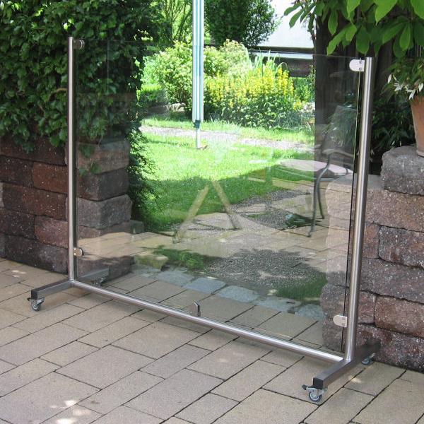 steht dort, woher der Wind bläst